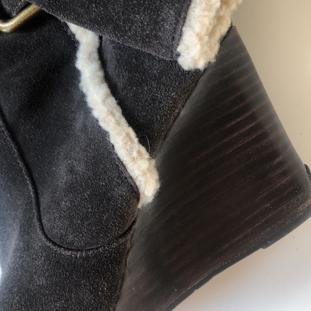 Reaction by Kenneth Cole Brown Suede Boots with Wedge Heel 🌼🌼🌼 - Picture 5 of 6